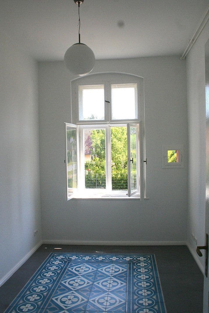 Prenájom bytu 4-izbový 130 m², Bernauer Chaussee 48, Wandlitz, Brandenbursko Prenájom bytu 4-izbový 130 m², Bernauer Chaussee 48, Wandlitz, Brandenbursko