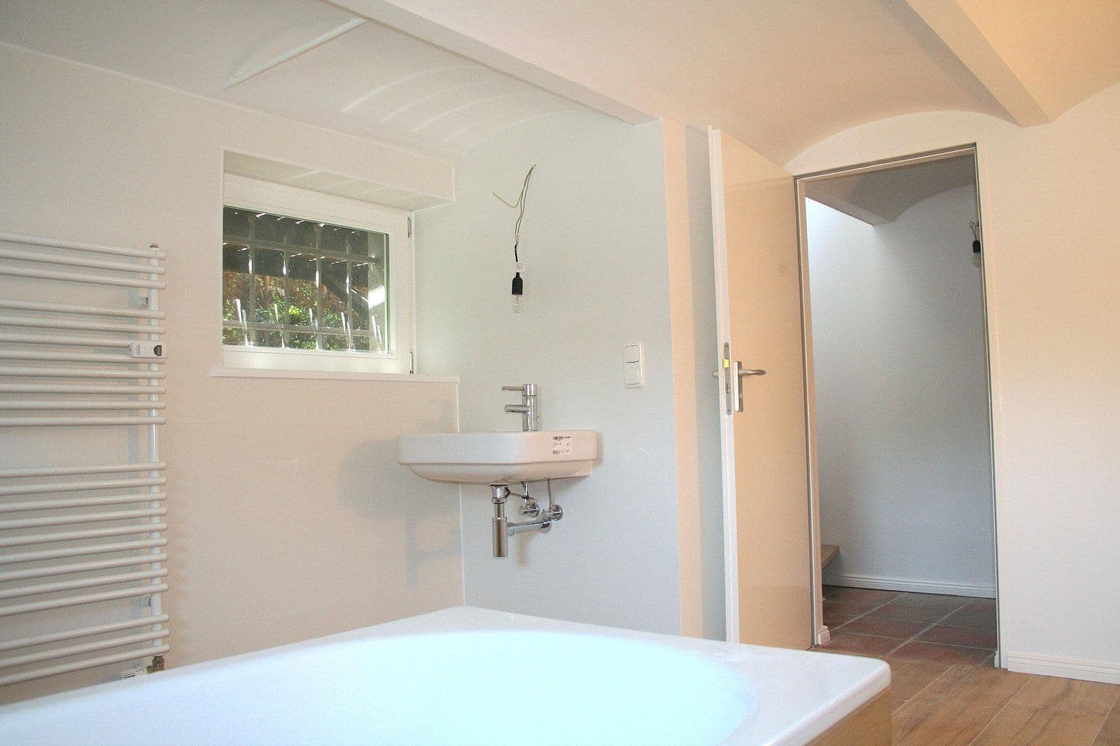 Prenájom bytu 4-izbový 130 m², Bernauer Chaussee 48, Wandlitz, Brandenbursko Prenájom bytu 4-izbový 130 m², Bernauer Chaussee 48, Wandlitz, Brandenbursko