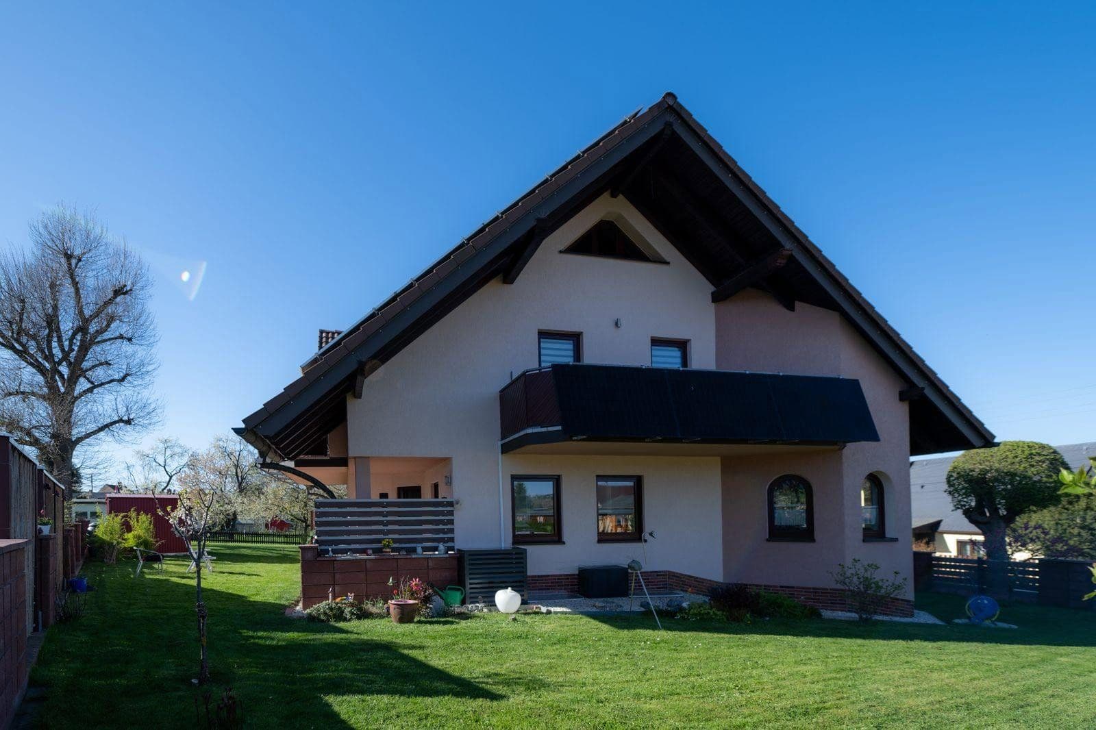 Predaj domu 188 m², pozemek 714 m², Plavno, Sasko Predaj domu 188 m², pozemek 714 m², Plavno, Sasko