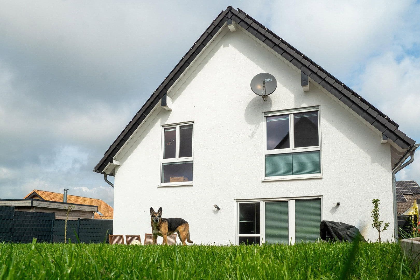 Predaj domu 160 m², pozemek 564 m², Neustadt (Wied), Porýnie-Falcko Predaj domu 160 m², pozemek 564 m², Neustadt (Wied), Porýnie-Falcko