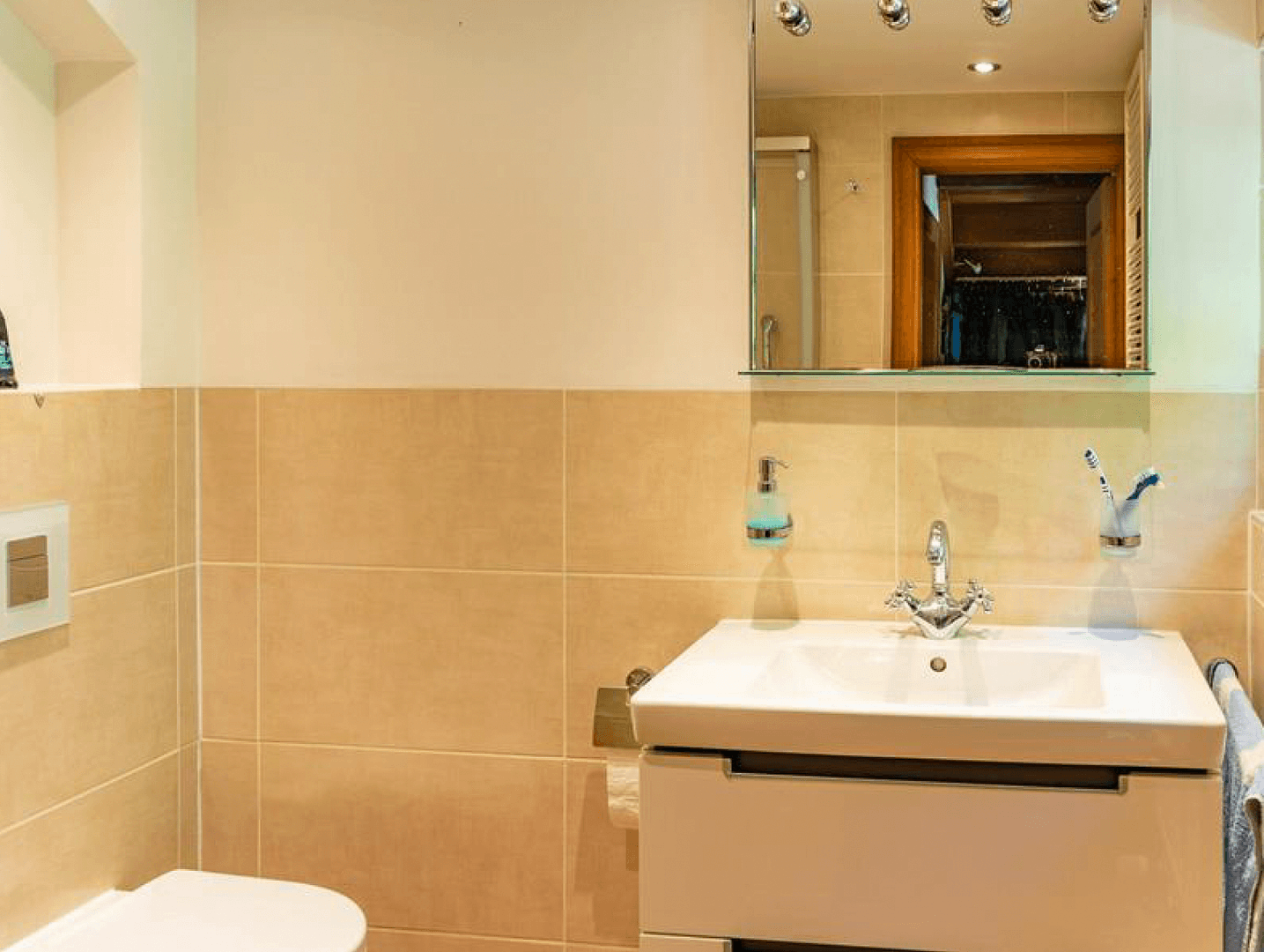 Predaj domu 116 m², pozemek 7.315 m², Kiekut, Seedorf, Šlezvicko-Holštajnsko Predaj domu 116 m², pozemek 7.315 m², Kiekut, Seedorf, Šlezvicko-Holštajnsko