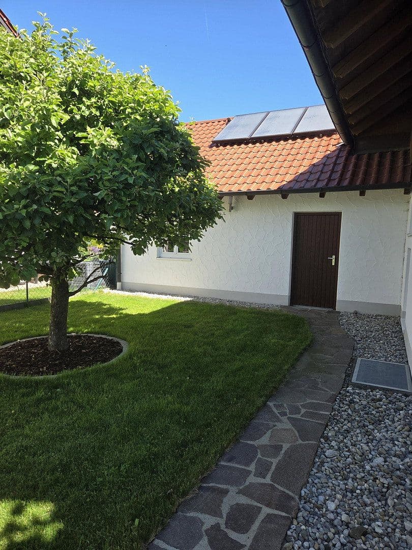 Predaj domu 143 m², pozemek 887 m², Vilgertshofen, Bavorsko Predaj domu 143 m², pozemek 887 m², Vilgertshofen, Bavorsko