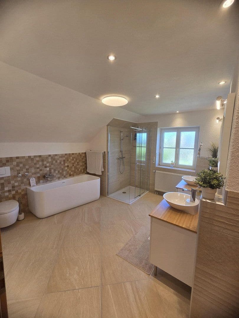 Predaj domu 143 m², pozemek 887 m², Vilgertshofen, Bavorsko Predaj domu 143 m², pozemek 887 m², Vilgertshofen, Bavorsko