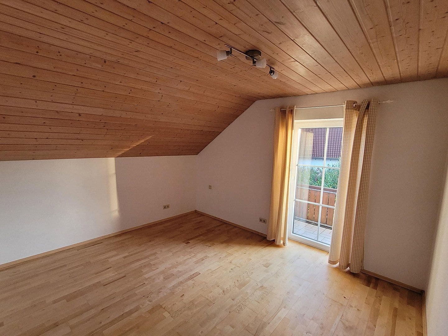 Predaj domu 143 m², pozemek 887 m², Vilgertshofen, Bavorsko Predaj domu 143 m², pozemek 887 m², Vilgertshofen, Bavorsko