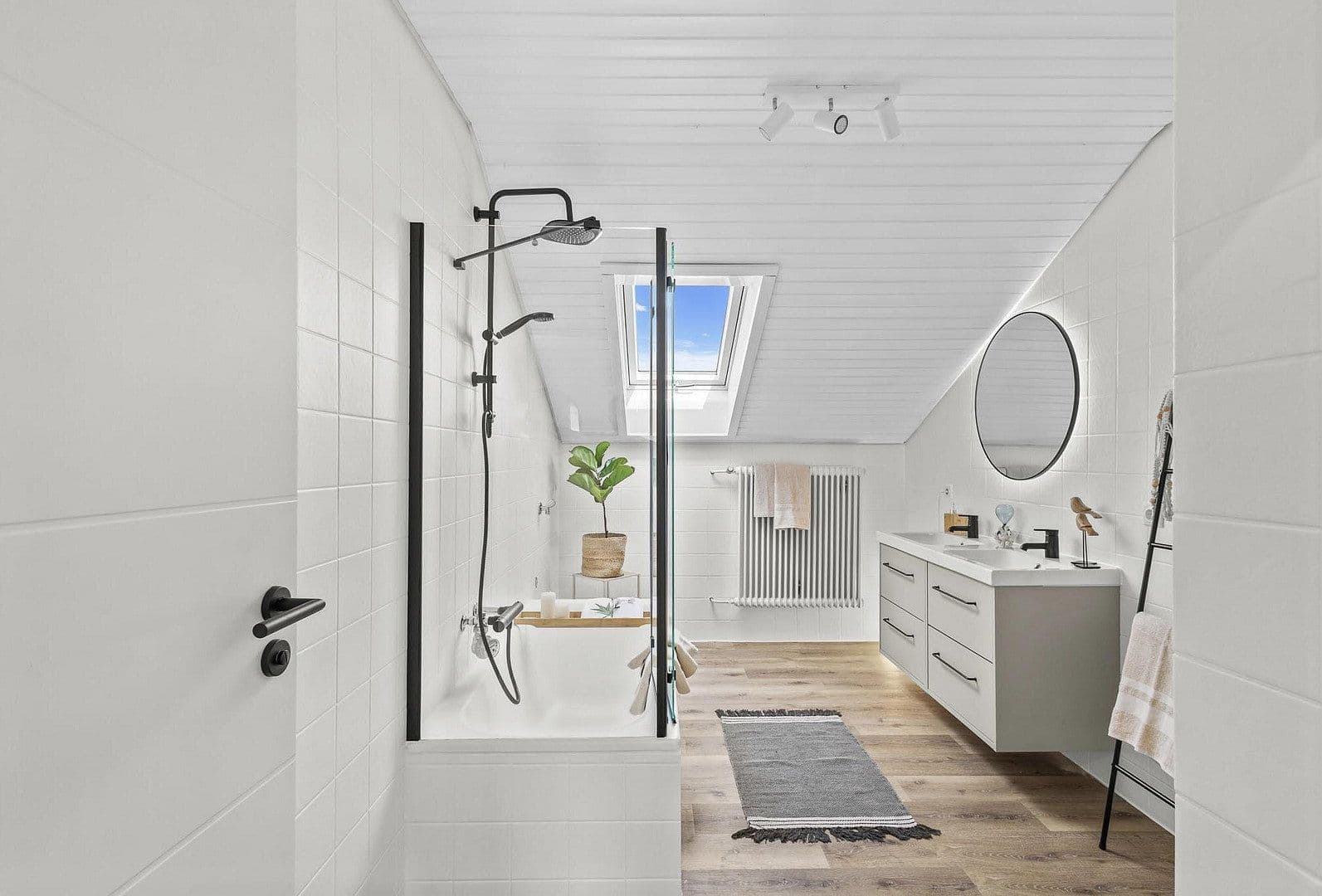 Predaj bytu 3-izbový 89 m², Neutraubling, Bavorsko Predaj bytu 3-izbový 89 m², Neutraubling, Bavorsko