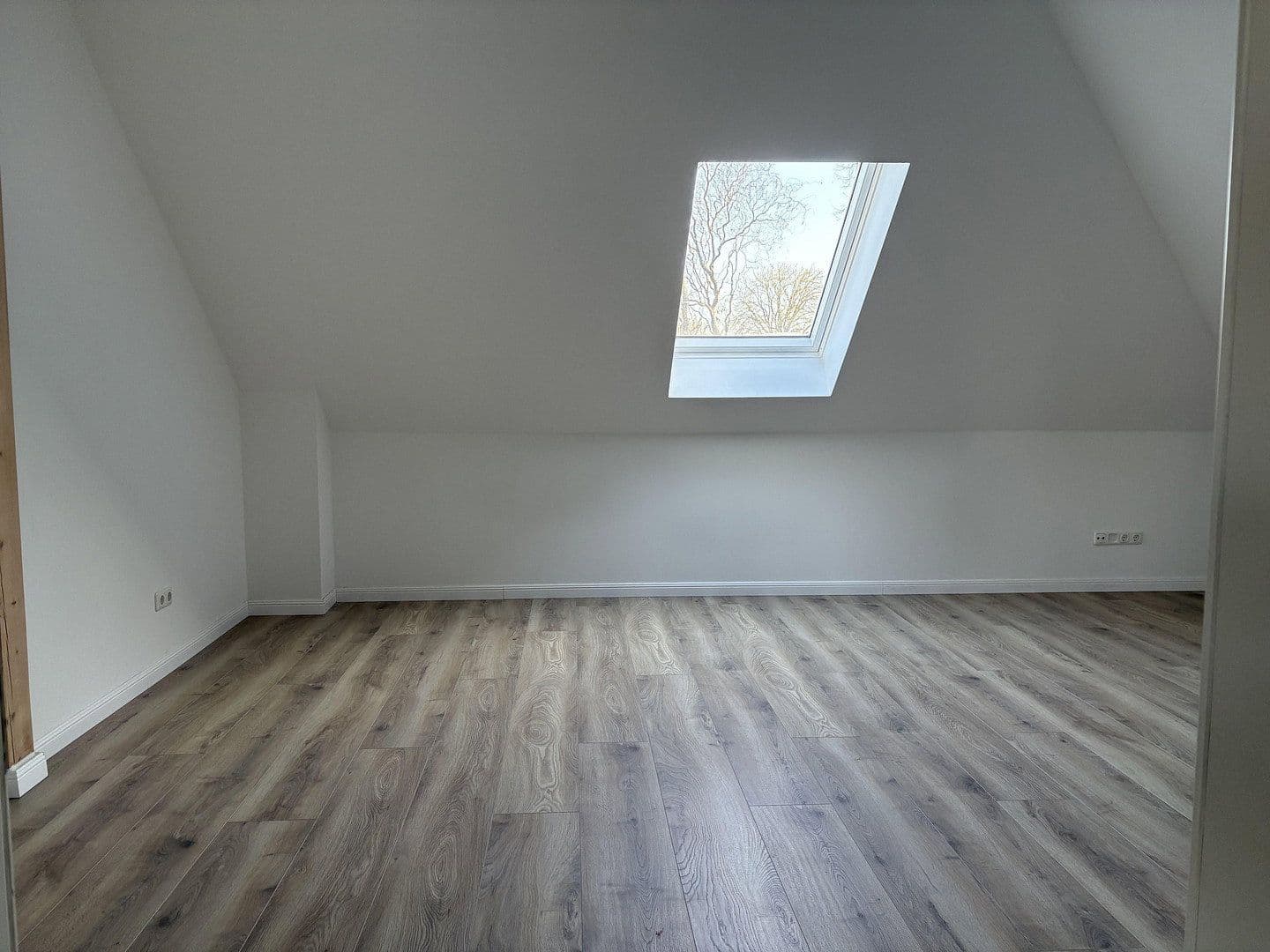 Predaj domu 268 m², pozemek 650 m², Jersbek, Jersbek, Šlezvicko-Holštajnsko Predaj domu 268 m², pozemek 650 m², Jersbek, Jersbek, Šlezvicko-Holštajnsko
