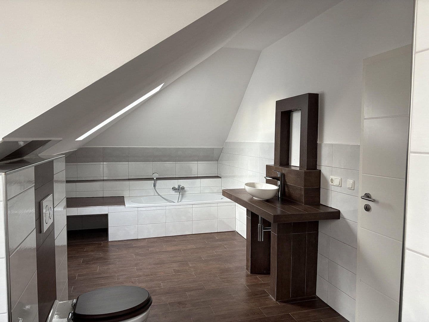 Predaj domu 268 m², pozemek 650 m², Jersbek, Jersbek, Šlezvicko-Holštajnsko Predaj domu 268 m², pozemek 650 m², Jersbek, Jersbek, Šlezvicko-Holštajnsko
