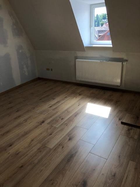 Prenájom bytu 4-izbový 170 m², Ochsenfurt, Bavorsko Prenájom bytu 4-izbový 170 m², Ochsenfurt, Bavorsko