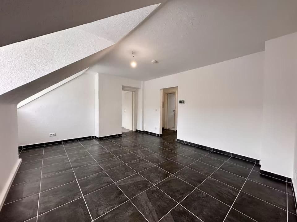 Prenájom bytu 4-izbový 73 m², Gelsenkirchen, Severné Porýnie - Westfálsko Prenájom bytu 4-izbový 73 m², Gelsenkirchen, Severné Porýnie - Westfálsko