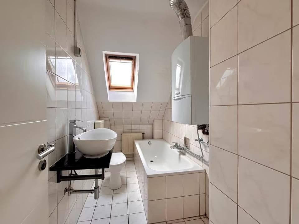 Prenájom bytu 4-izbový 73 m², Gelsenkirchen, Severné Porýnie - Westfálsko Prenájom bytu 4-izbový 73 m², Gelsenkirchen, Severné Porýnie - Westfálsko
