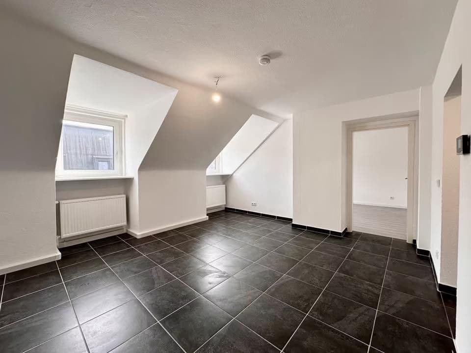 Prenájom bytu 4-izbový 73 m², Gelsenkirchen, Severné Porýnie - Westfálsko Prenájom bytu 4-izbový 73 m², Gelsenkirchen, Severné Porýnie - Westfálsko