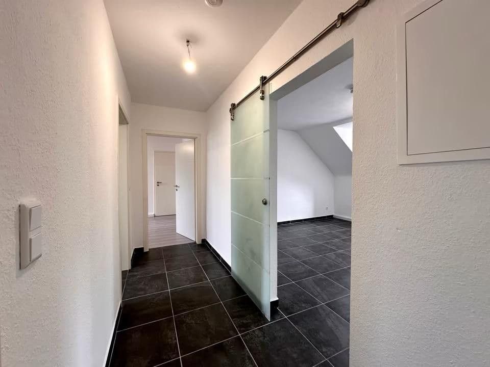 Prenájom bytu 4-izbový 73 m², Gelsenkirchen, Severné Porýnie - Westfálsko Prenájom bytu 4-izbový 73 m², Gelsenkirchen, Severné Porýnie - Westfálsko