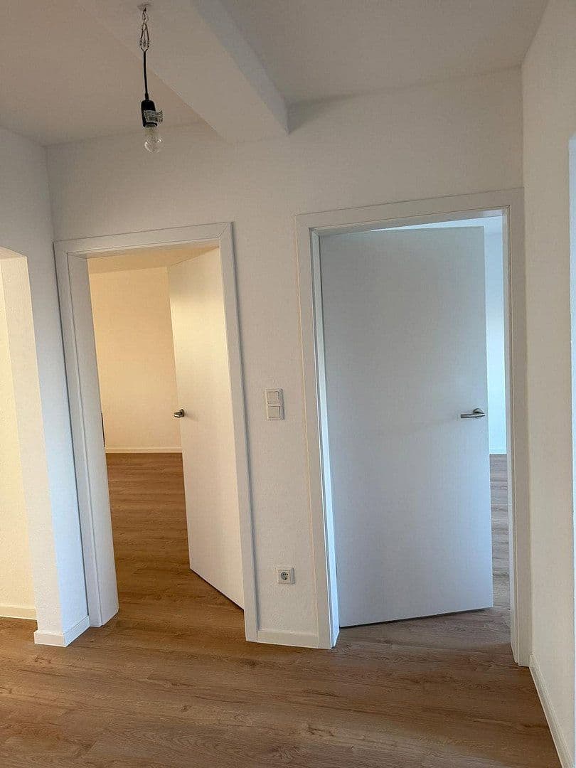 Prenájom bytu 3-izbový 74 m², Korschenbroich, Severné Porýnie - Westfálsko Prenájom bytu 3-izbový 74 m², Korschenbroich, Severné Porýnie - Westfálsko