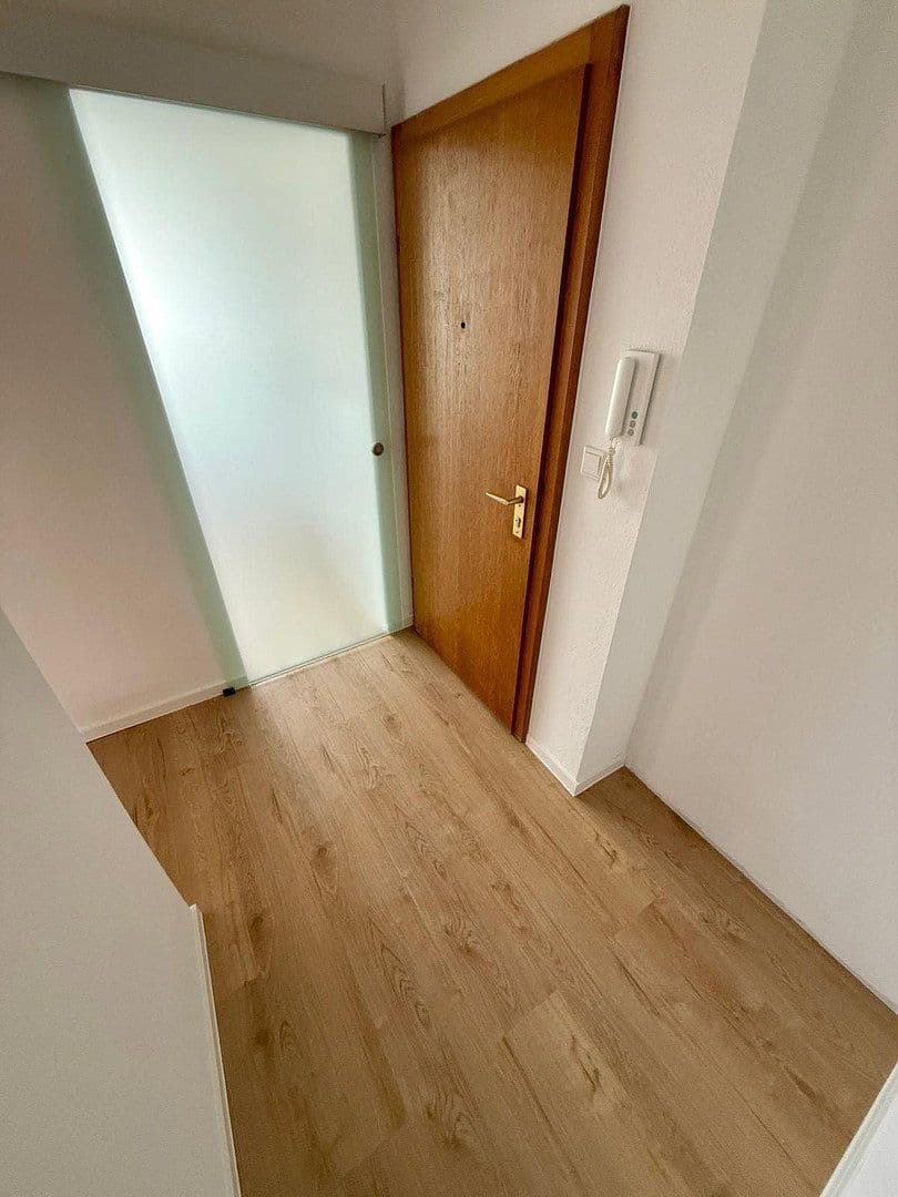 Prenájom bytu 3-izbový 74 m², Korschenbroich, Severné Porýnie - Westfálsko Prenájom bytu 3-izbový 74 m², Korschenbroich, Severné Porýnie - Westfálsko