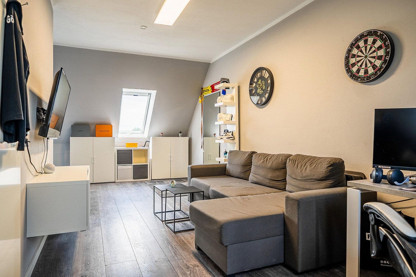 Predaj domu 124 m², pozemek 179 m², Göttingen, Dolné Sasko Predaj domu 124 m², pozemek 179 m², Göttingen, Dolné Sasko