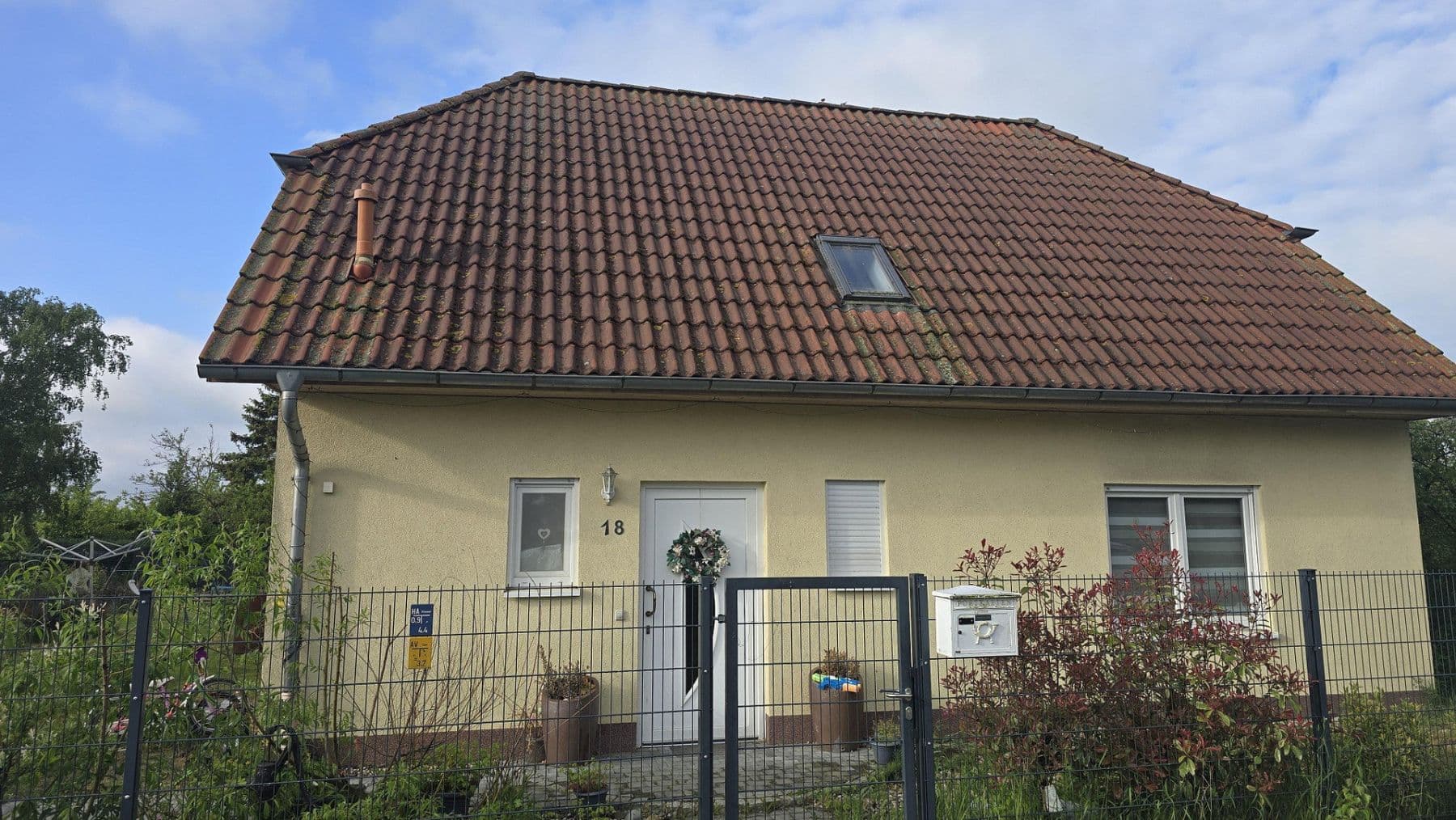 Predaj domu 121 m², pozemek 830 m², Finsterwalde, Brandenbursko Predaj domu 121 m², pozemek 830 m², Finsterwalde, Brandenbursko