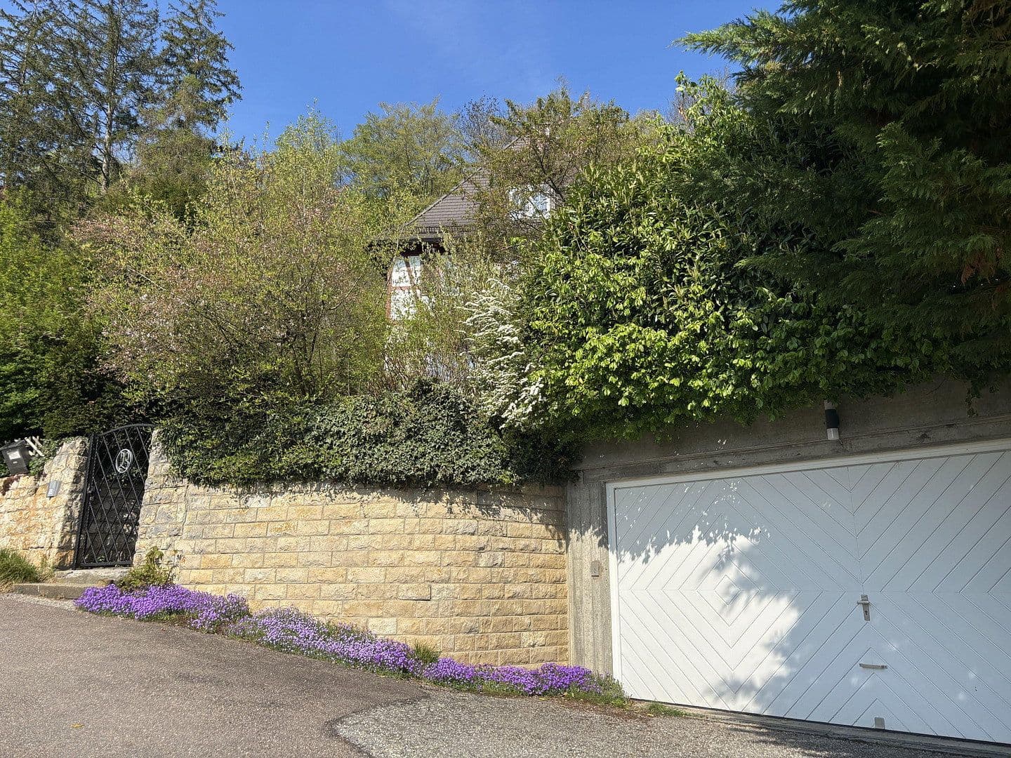 Predaj domu 312 m², pozemek 3.680 m², Westhausen, Bádensko-Wurttembersko Predaj domu 312 m², pozemek 3.680 m², Westhausen, Bádensko-Wurttembersko