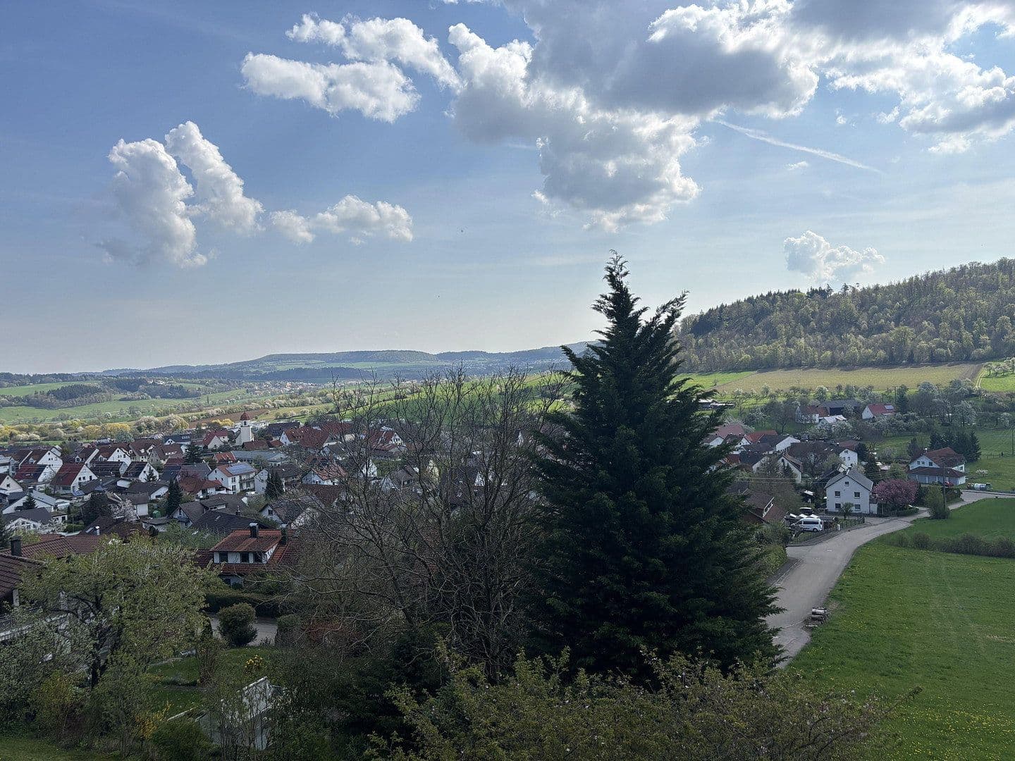Predaj domu 312 m², pozemek 3.680 m², Westhausen, Bádensko-Wurttembersko Predaj domu 312 m², pozemek 3.680 m², Westhausen, Bádensko-Wurttembersko