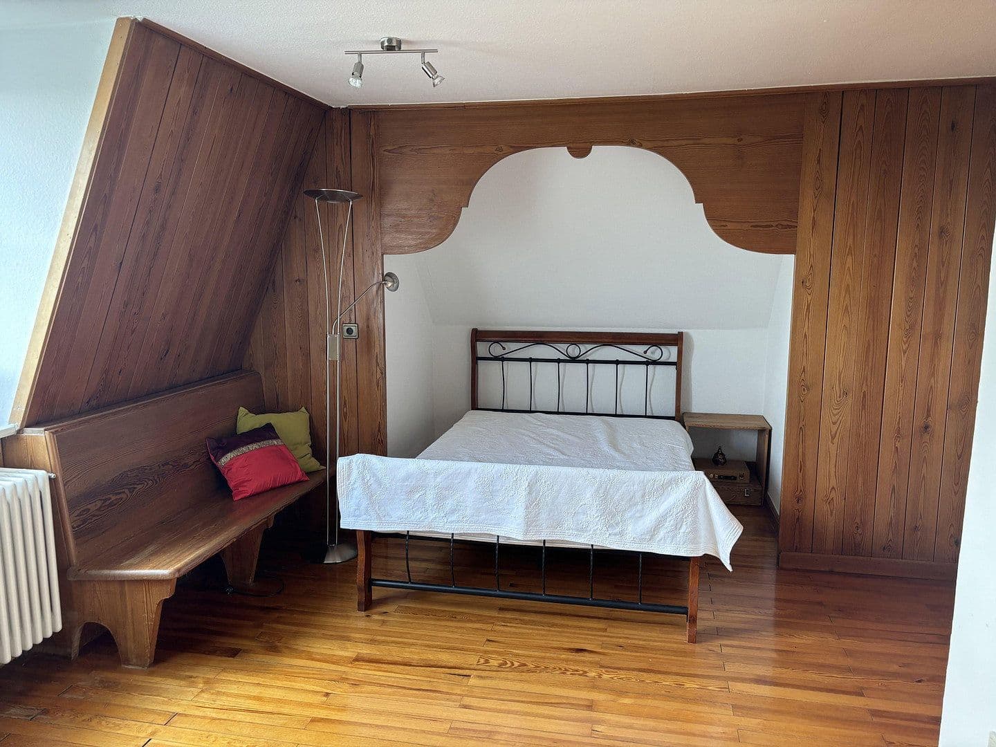 Predaj domu 312 m², pozemek 3.680 m², Westhausen, Bádensko-Wurttembersko Predaj domu 312 m², pozemek 3.680 m², Westhausen, Bádensko-Wurttembersko