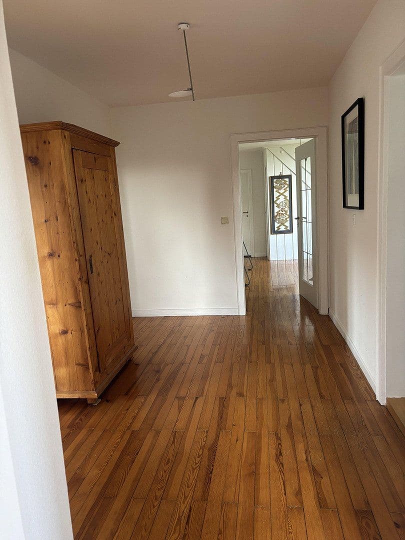 Predaj domu 312 m², pozemek 3.680 m², Westhausen, Bádensko-Wurttembersko Predaj domu 312 m², pozemek 3.680 m², Westhausen, Bádensko-Wurttembersko