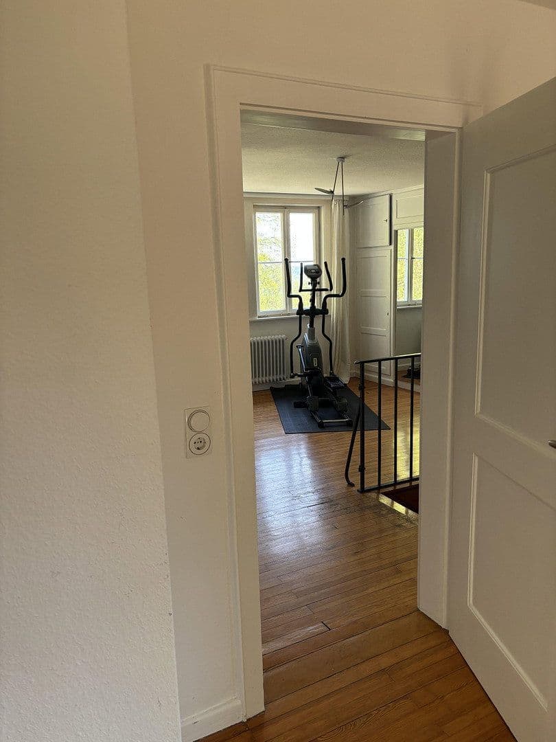 Predaj domu 312 m², pozemek 3.680 m², Westhausen, Bádensko-Wurttembersko Predaj domu 312 m², pozemek 3.680 m², Westhausen, Bádensko-Wurttembersko