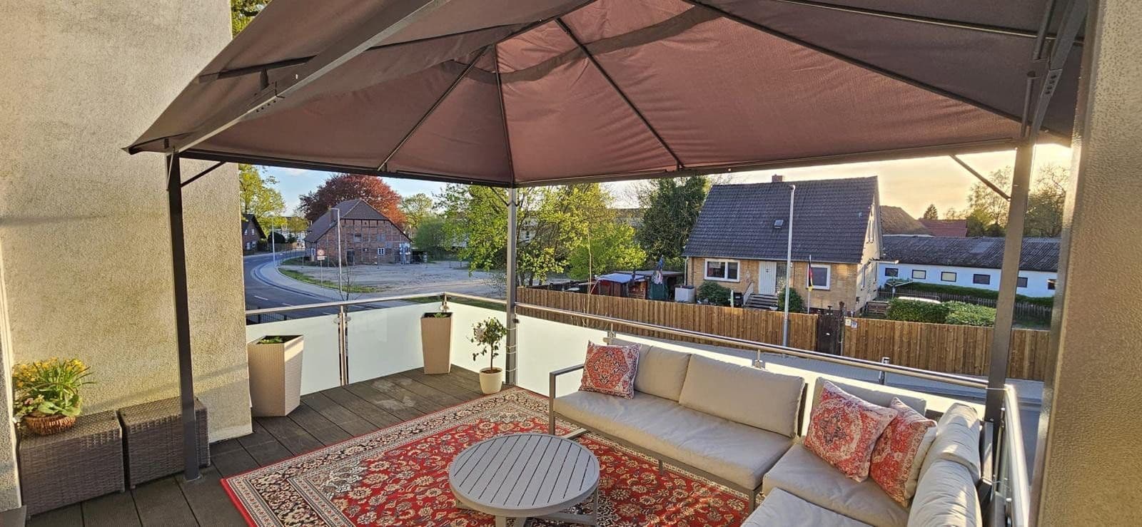 Prenájom bytu 4-izbový 110 m², Sassenburg, Dolné Sasko Prenájom bytu 4-izbový 110 m², Sassenburg, Dolné Sasko