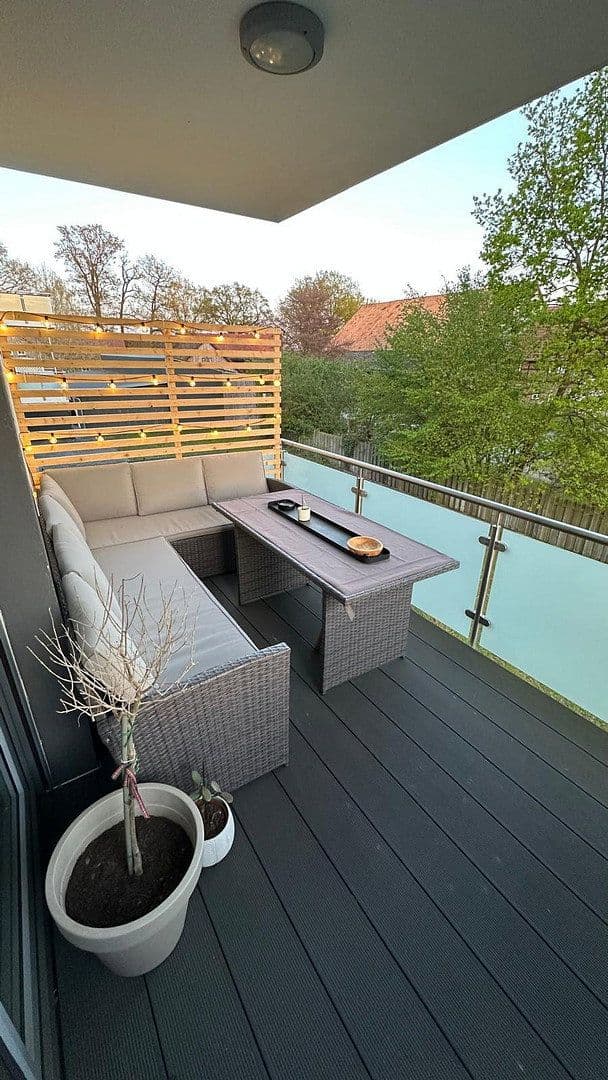 Prenájom bytu 4-izbový 110 m², Sassenburg, Dolné Sasko Prenájom bytu 4-izbový 110 m², Sassenburg, Dolné Sasko