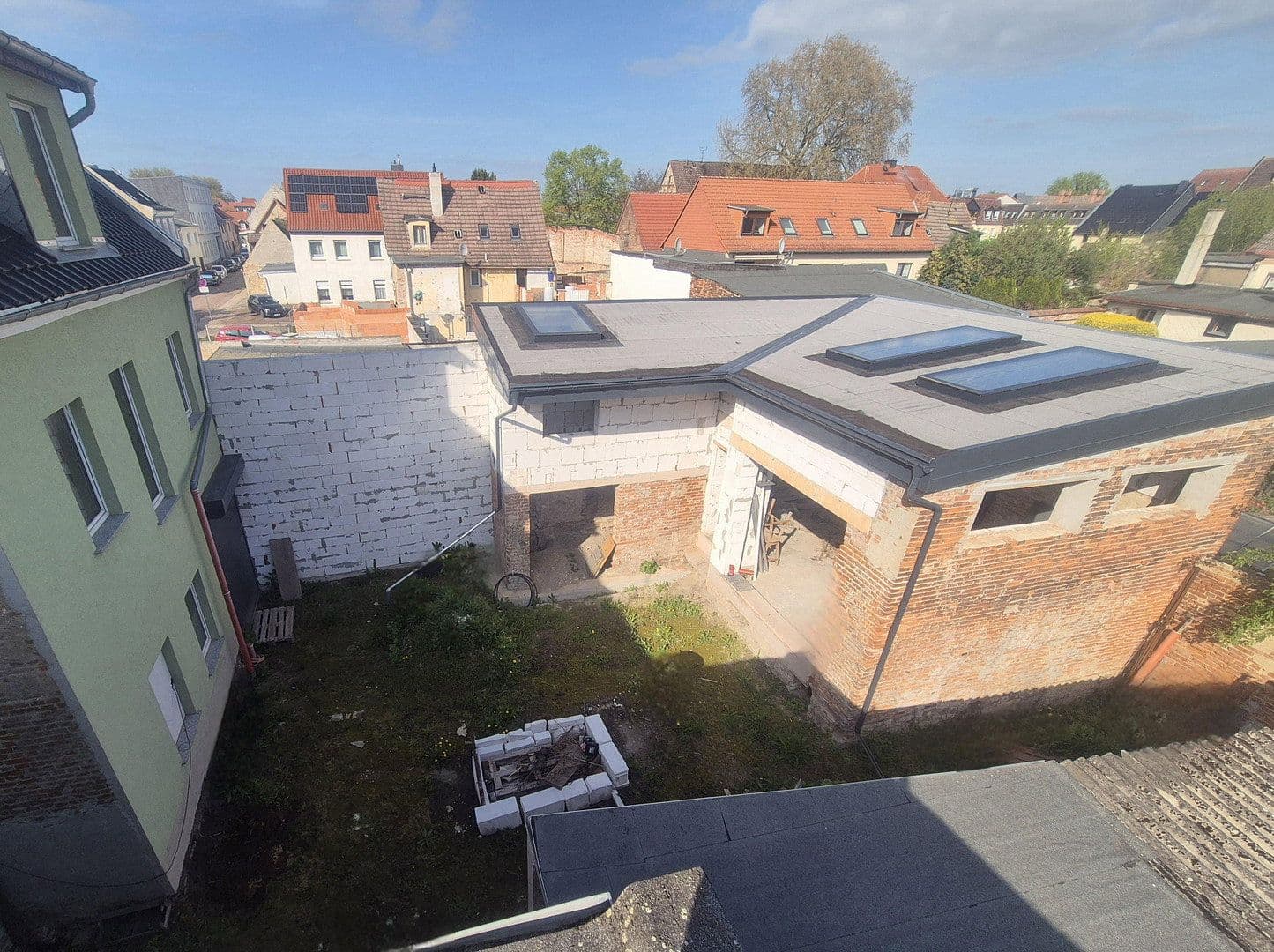 Predaj domu 300 m², pozemek 358 m², Tuchmacherstr. 16, Calbe (Saale), Sasko-Anhaltsko Predaj domu 300 m², pozemek 358 m², Tuchmacherstr. 16, Calbe (Saale), Sasko-Anhaltsko
