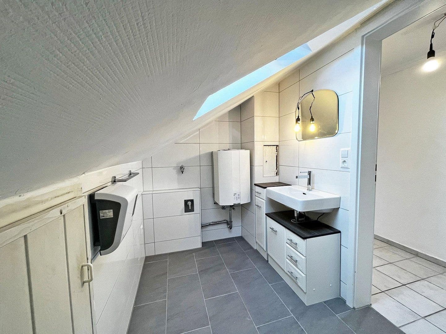 Prenájom bytu 1-izbový 37 m², Ostfildern, Bádensko-Wurttembersko Prenájom bytu 1-izbový 37 m², Ostfildern, Bádensko-Wurttembersko