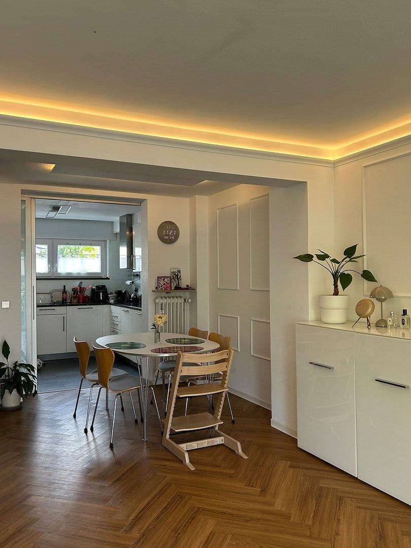 Predaj domu 125 m², pozemek 171 m², Mannheim, Bádensko-Wurttembersko Predaj domu 125 m², pozemek 171 m², Mannheim, Bádensko-Wurttembersko