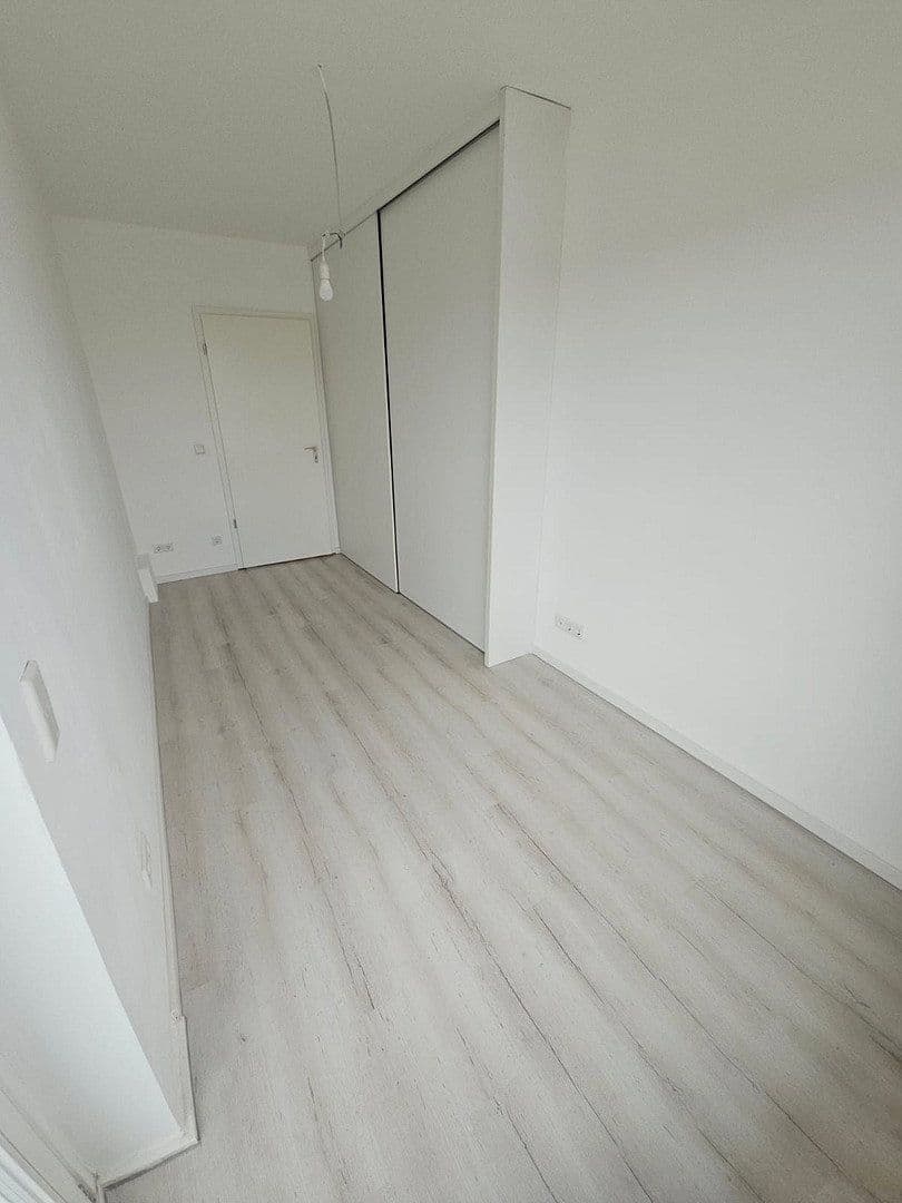 Prenájom bytu 3-izbový 100 m², Artur-Kutscher-Platz 1, München, Bavorsko Prenájom bytu 3-izbový 100 m², Artur-Kutscher-Platz 1, München, Bavorsko