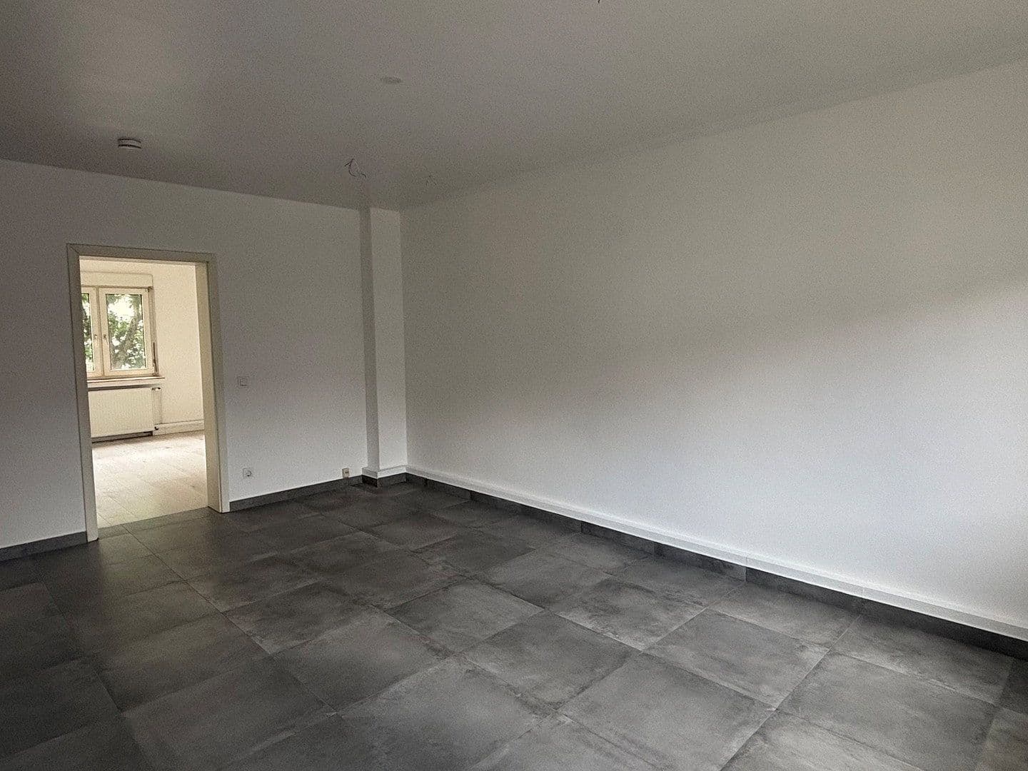 Prenájom bytu 3-izbový 60 m², Leibnizstraße 40, Mönchengladbach, Severné Porýnie - Westfálsko Prenájom bytu 3-izbový 60 m², Leibnizstraße 40, Mönchengladbach, Severné Porýnie - Westfálsko
