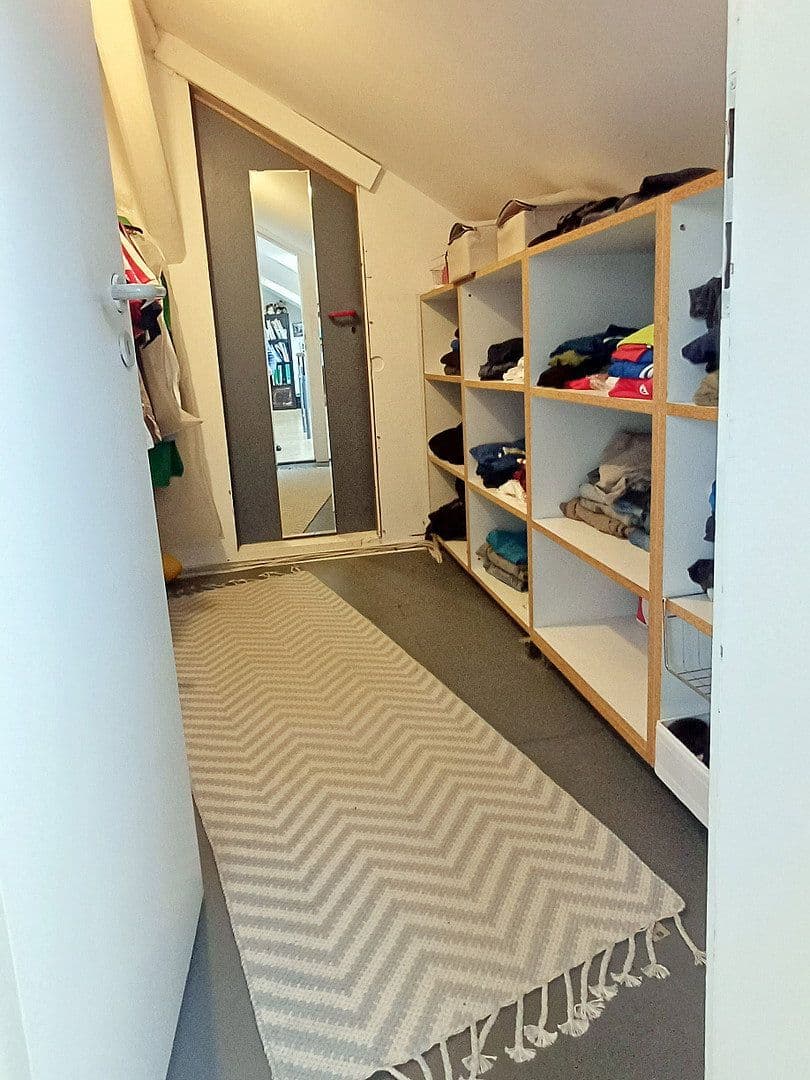 Predaj bytu 4-izbový 145 m², Essen, Severné Porýnie - Westfálsko Predaj bytu 4-izbový 145 m², Essen, Severné Porýnie - Westfálsko