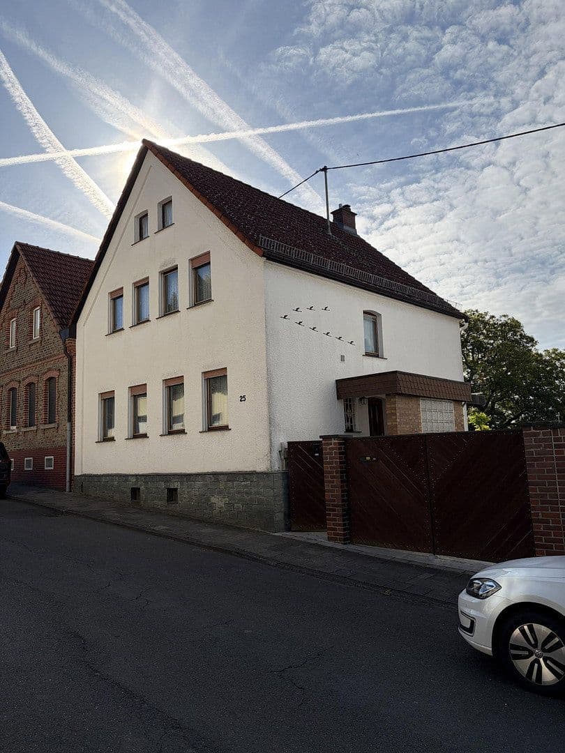 Predaj domu 117 m², pozemek 1.074 m², Schloßstraße 25, Hofheim am Taunus, Hesensko Predaj domu 117 m², pozemek 1.074 m², Schloßstraße 25, Hofheim am Taunus, Hesensko