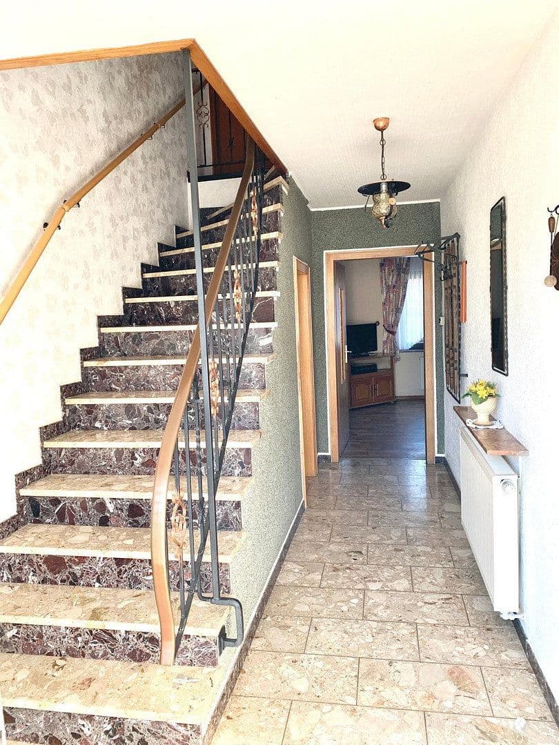 Predaj domu 160 m², pozemek 940 m², Wölferlingen, Porýnie-Falcko Predaj domu 160 m², pozemek 940 m², Wölferlingen, Porýnie-Falcko