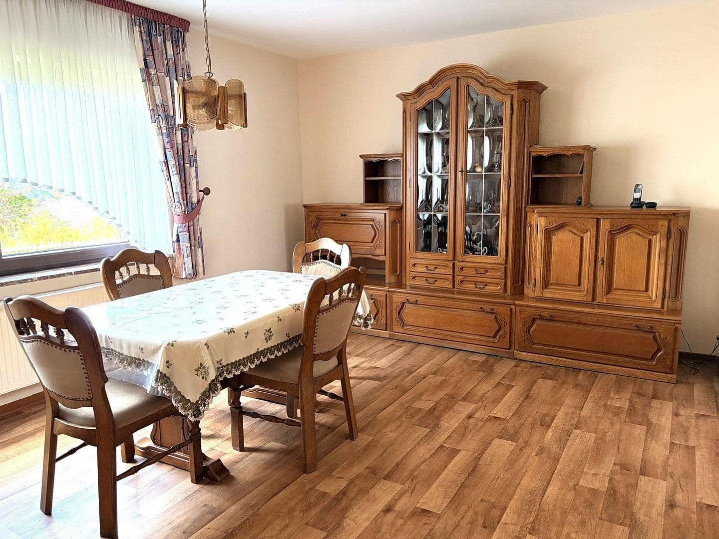 Predaj domu 160 m², pozemek 940 m², Wölferlingen, Porýnie-Falcko Predaj domu 160 m², pozemek 940 m², Wölferlingen, Porýnie-Falcko