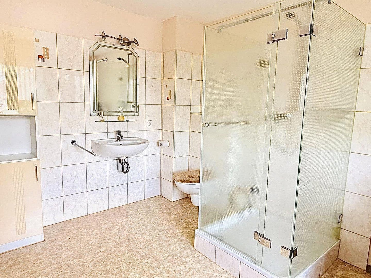 Predaj domu 160 m², pozemek 940 m², Wölferlingen, Porýnie-Falcko Predaj domu 160 m², pozemek 940 m², Wölferlingen, Porýnie-Falcko