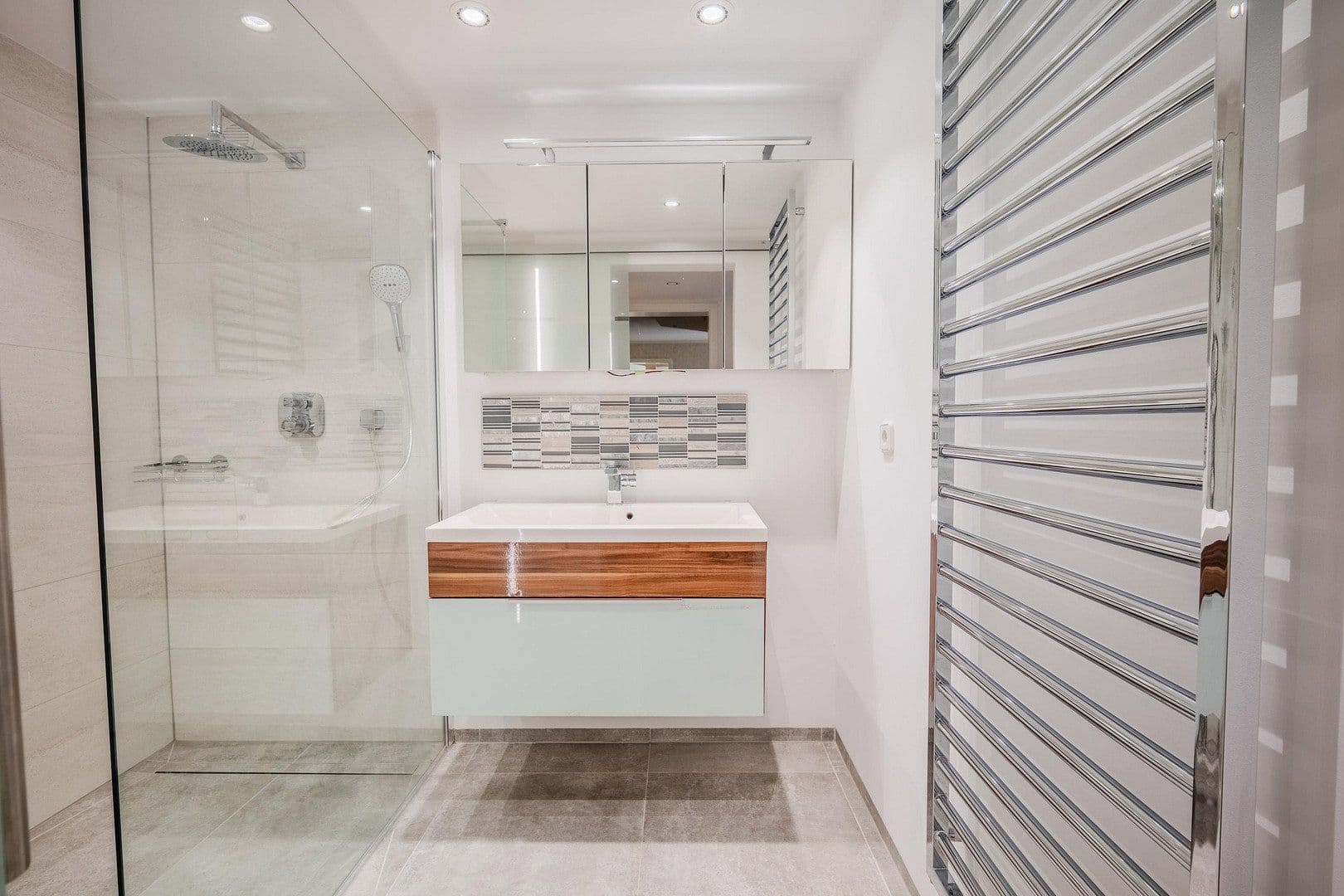 Predaj domu 187 m², pozemek 541 m², Zirndorf, Bavorsko Predaj domu 187 m², pozemek 541 m², Zirndorf, Bavorsko