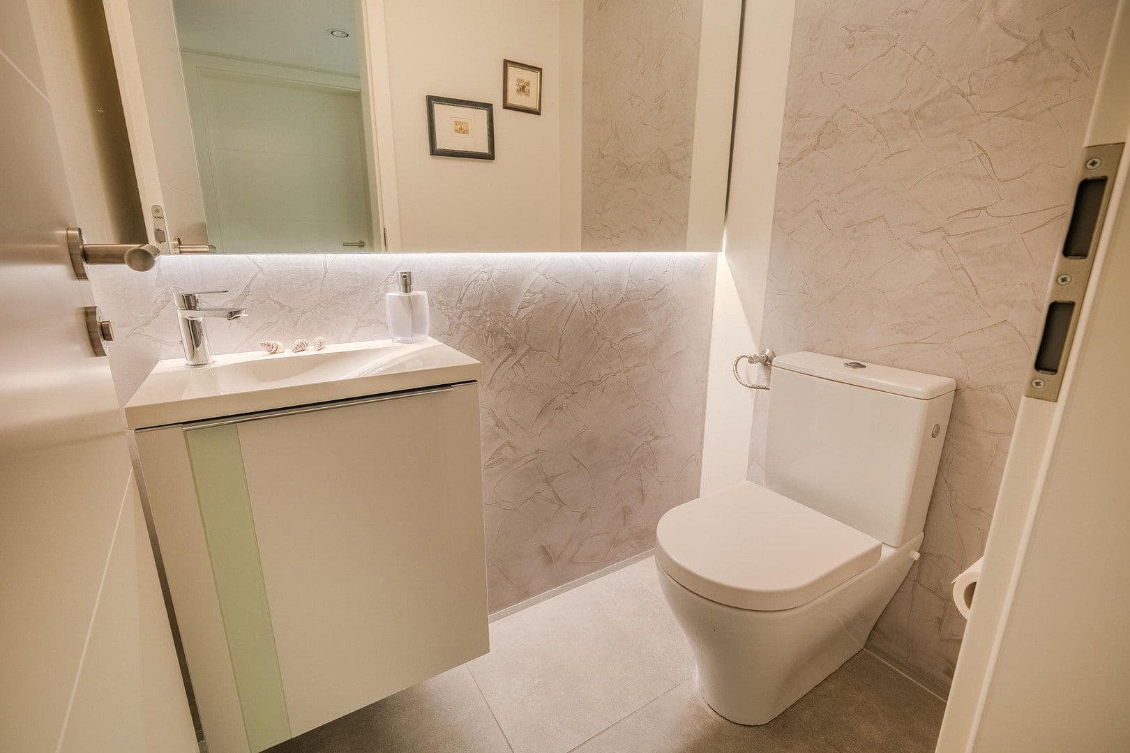 Predaj domu 187 m², pozemek 541 m², Zirndorf, Bavorsko Predaj domu 187 m², pozemek 541 m², Zirndorf, Bavorsko