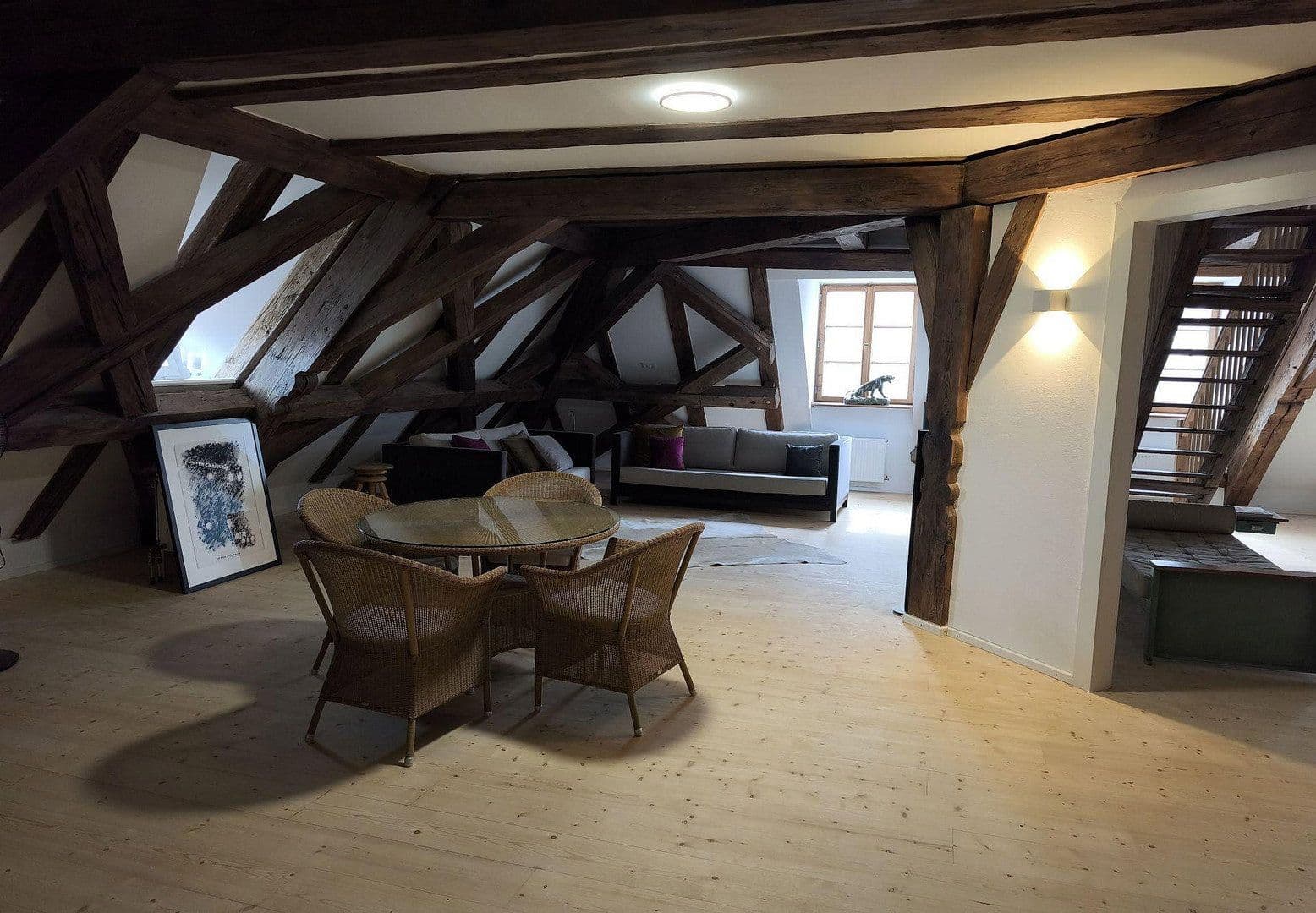 Predaj bytu 5-izbový 260 m², Weyhern 5, Eggenhofen, Bavorsko Predaj bytu 5-izbový 260 m², Weyhern 5, Eggenhofen, Bavorsko
