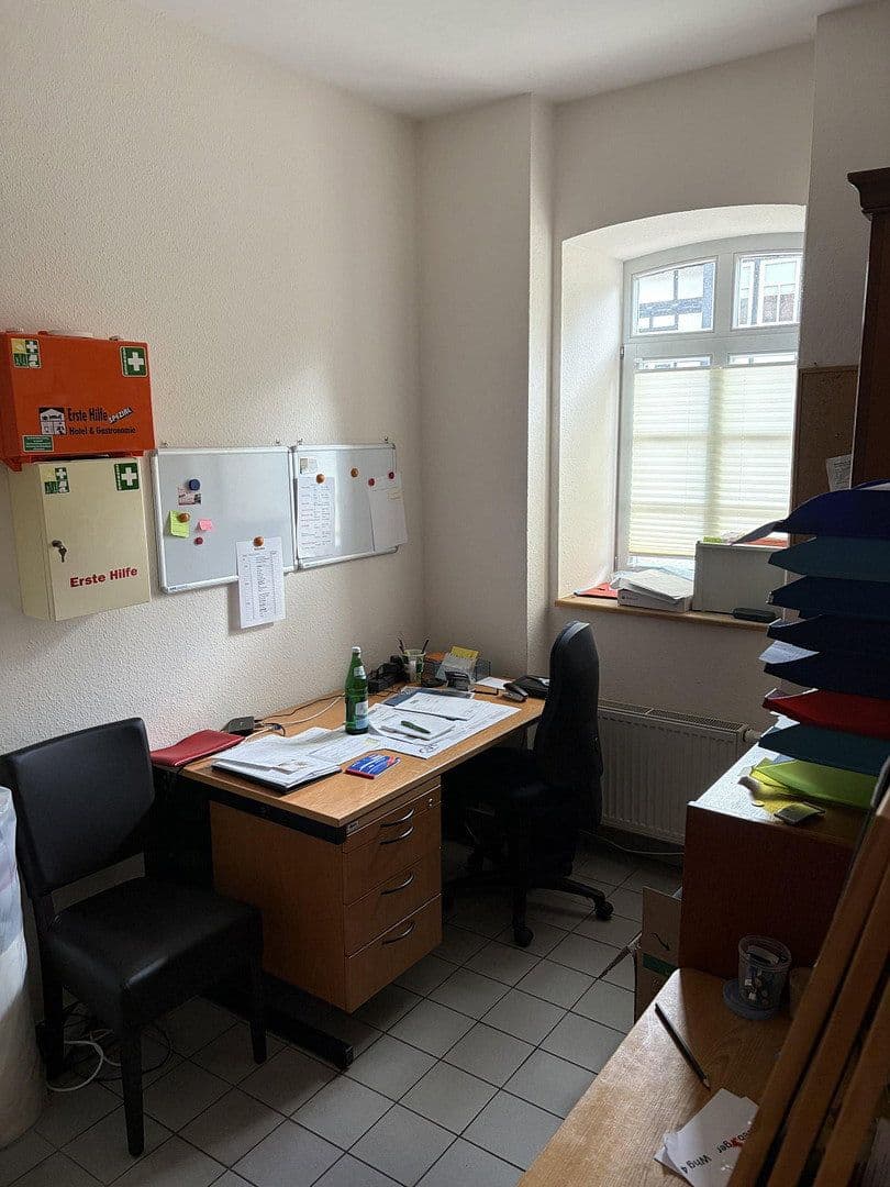 Prenájom nebytového priestoru 139 m², Uetze, Dolné Sasko Prenájom nebytového priestoru 139 m², Uetze, Dolné Sasko