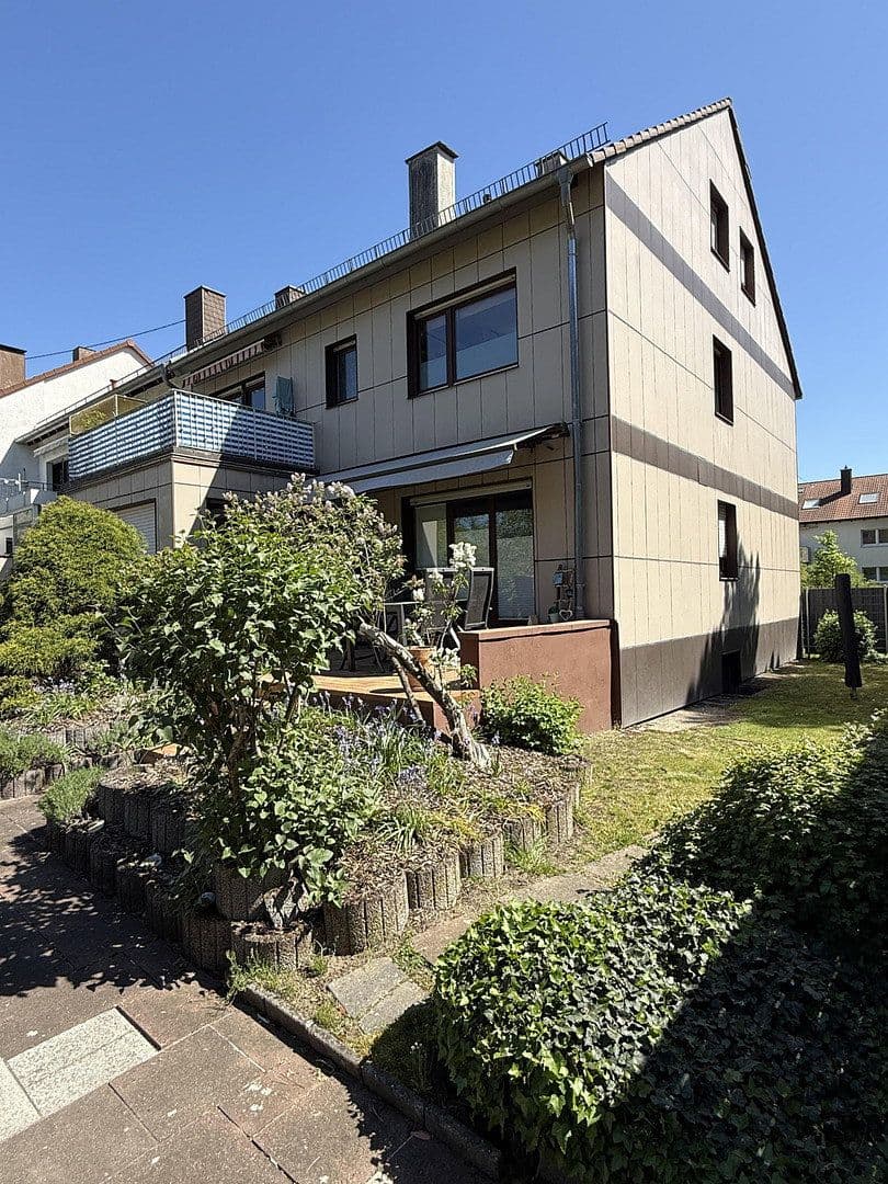 Predaj domu 217 m², pozemek 578 m², Karlsruhe, Bádensko-Wurttembersko Predaj domu 217 m², pozemek 578 m², Karlsruhe, Bádensko-Wurttembersko