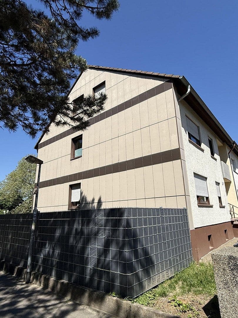 Predaj domu 217 m², pozemek 578 m², Karlsruhe, Bádensko-Wurttembersko Predaj domu 217 m², pozemek 578 m², Karlsruhe, Bádensko-Wurttembersko