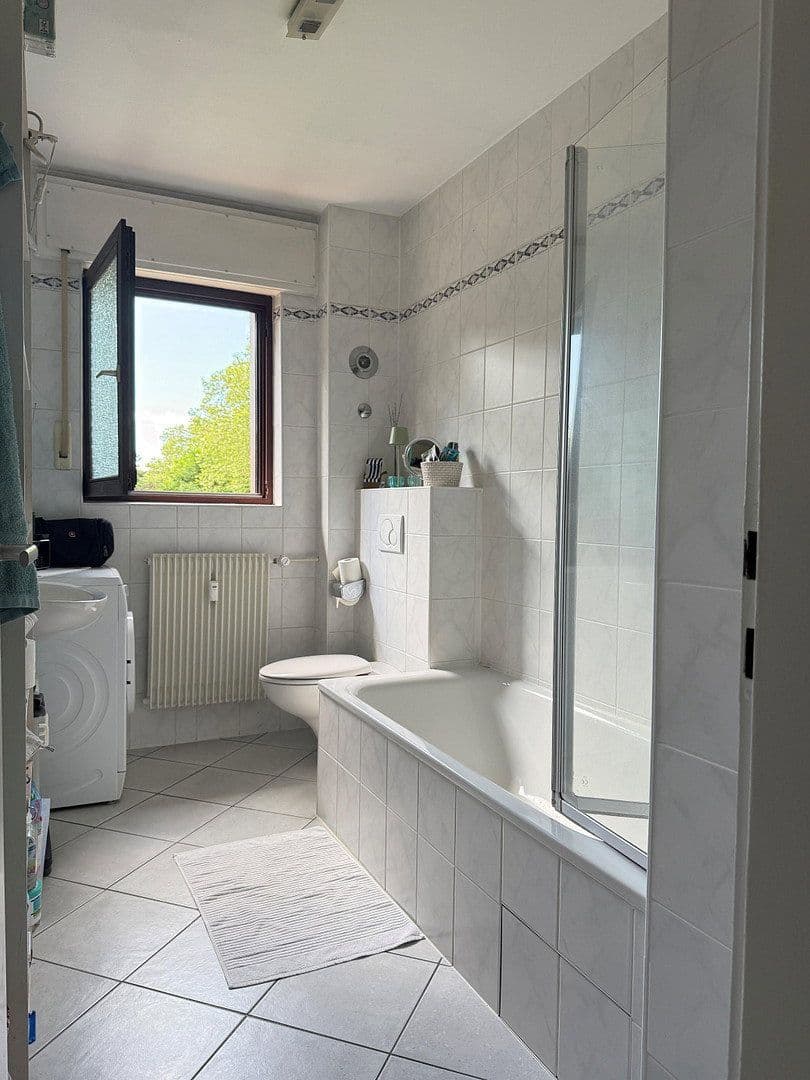 Predaj domu 217 m², pozemek 578 m², Karlsruhe, Bádensko-Wurttembersko Predaj domu 217 m², pozemek 578 m², Karlsruhe, Bádensko-Wurttembersko