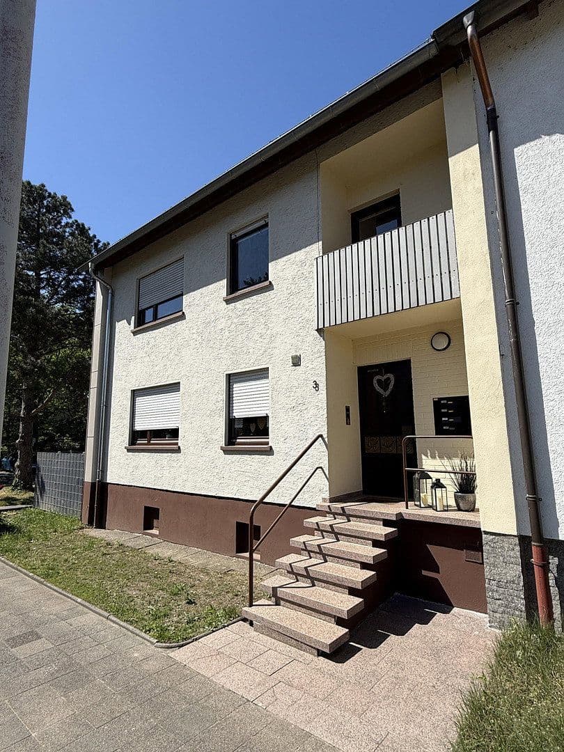Predaj domu 217 m², pozemek 578 m², Karlsruhe, Bádensko-Wurttembersko Predaj domu 217 m², pozemek 578 m², Karlsruhe, Bádensko-Wurttembersko