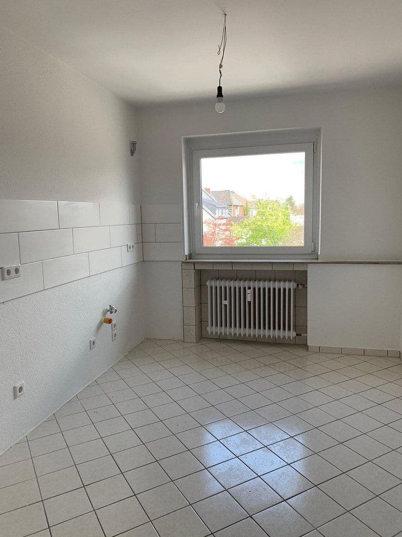 Prenájom bytu 3-izbový 77 m², Feldstr. 1 a, Meerbusch, Severné Porýnie - Westfálsko Prenájom bytu 3-izbový 77 m², Feldstr. 1 a, Meerbusch, Severné Porýnie - Westfálsko