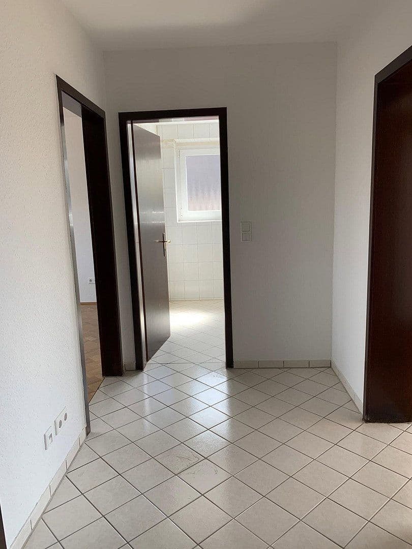 Prenájom bytu 3-izbový 77 m², Feldstr. 1 a, Meerbusch, Severné Porýnie - Westfálsko Prenájom bytu 3-izbový 77 m², Feldstr. 1 a, Meerbusch, Severné Porýnie - Westfálsko