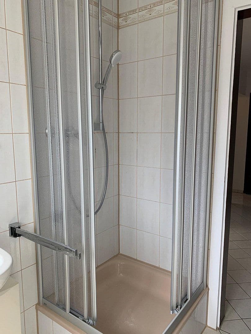 Prenájom bytu 3-izbový 77 m², Feldstr. 1 a, Meerbusch, Severné Porýnie - Westfálsko Prenájom bytu 3-izbový 77 m², Feldstr. 1 a, Meerbusch, Severné Porýnie - Westfálsko