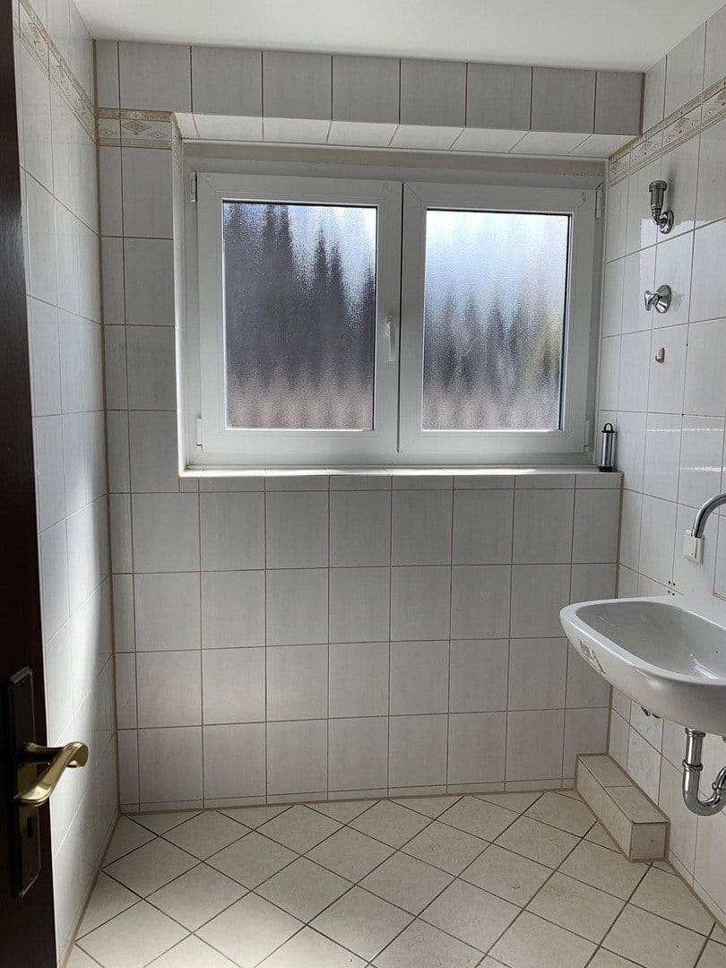 Prenájom bytu 3-izbový 77 m², Feldstr. 1 a, Meerbusch, Severné Porýnie - Westfálsko Prenájom bytu 3-izbový 77 m², Feldstr. 1 a, Meerbusch, Severné Porýnie - Westfálsko