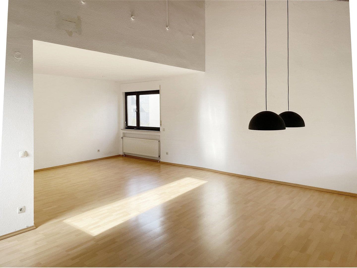 Predaj domu 210 m², pozemek 600 m², Babenhausen, Hesensko Predaj domu 210 m², pozemek 600 m², Babenhausen, Hesensko
